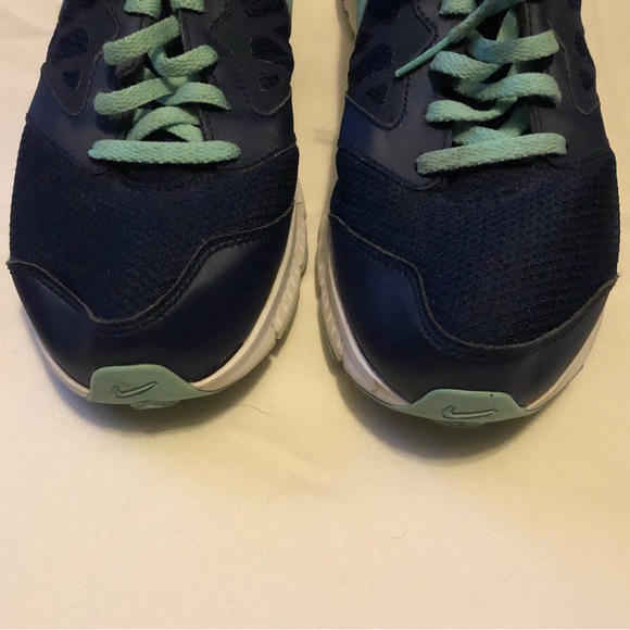 DONATED Womens Nike Downshifter Running Shoes - Picture 2 of 16